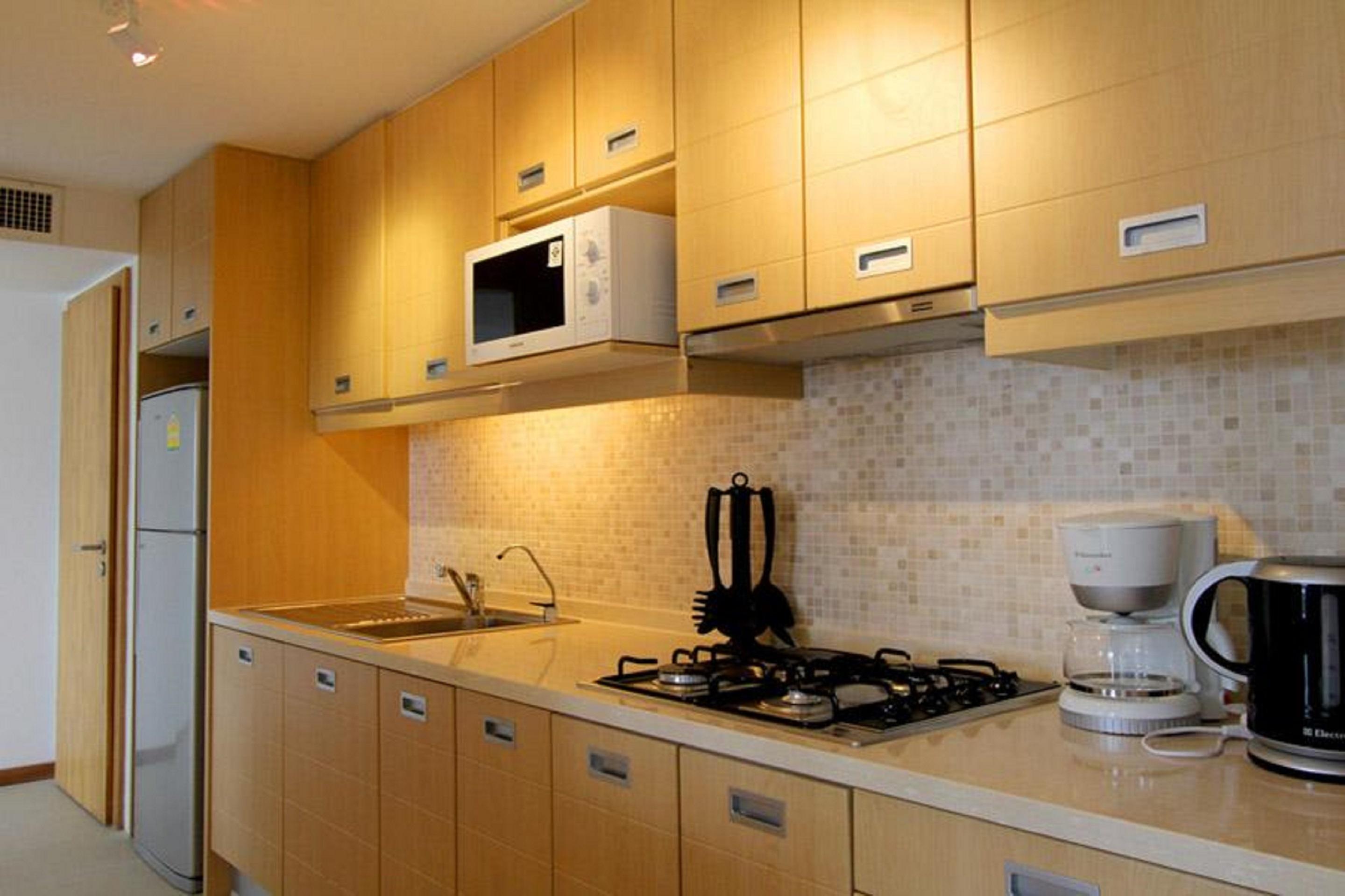 إندوتشين ريزورت آند فيلاز Patong المظهر الخارجي الصورة A modern kitchen