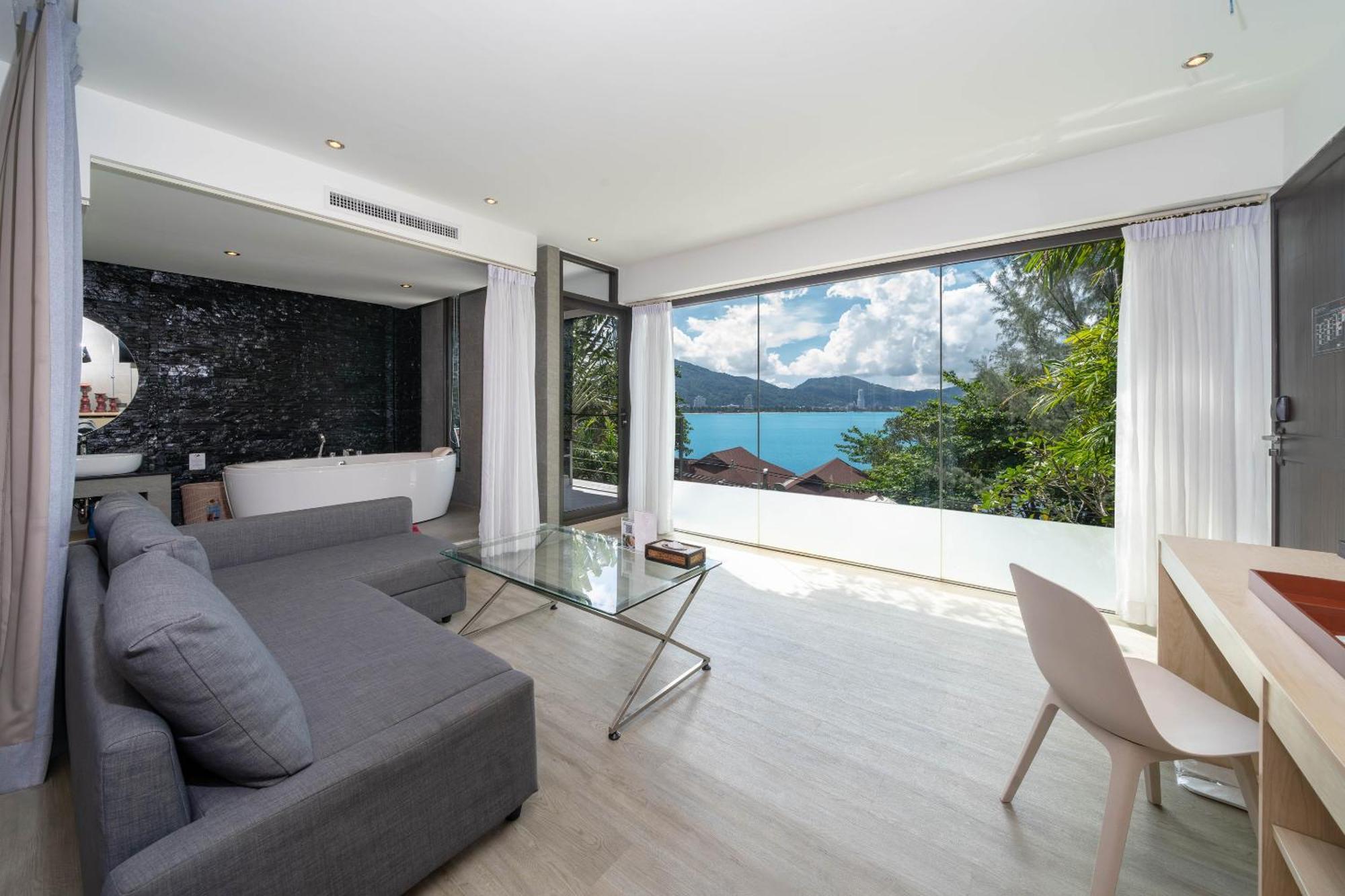 إندوتشين ريزورت آند فيلاز Patong المظهر الخارجي الصورة A suite at the resort